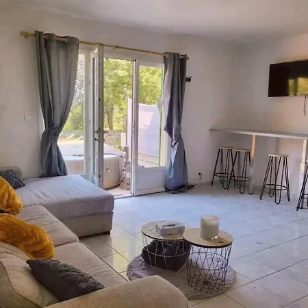 Tatil Evi Face Piscine Aux Portes De Carcassonne *